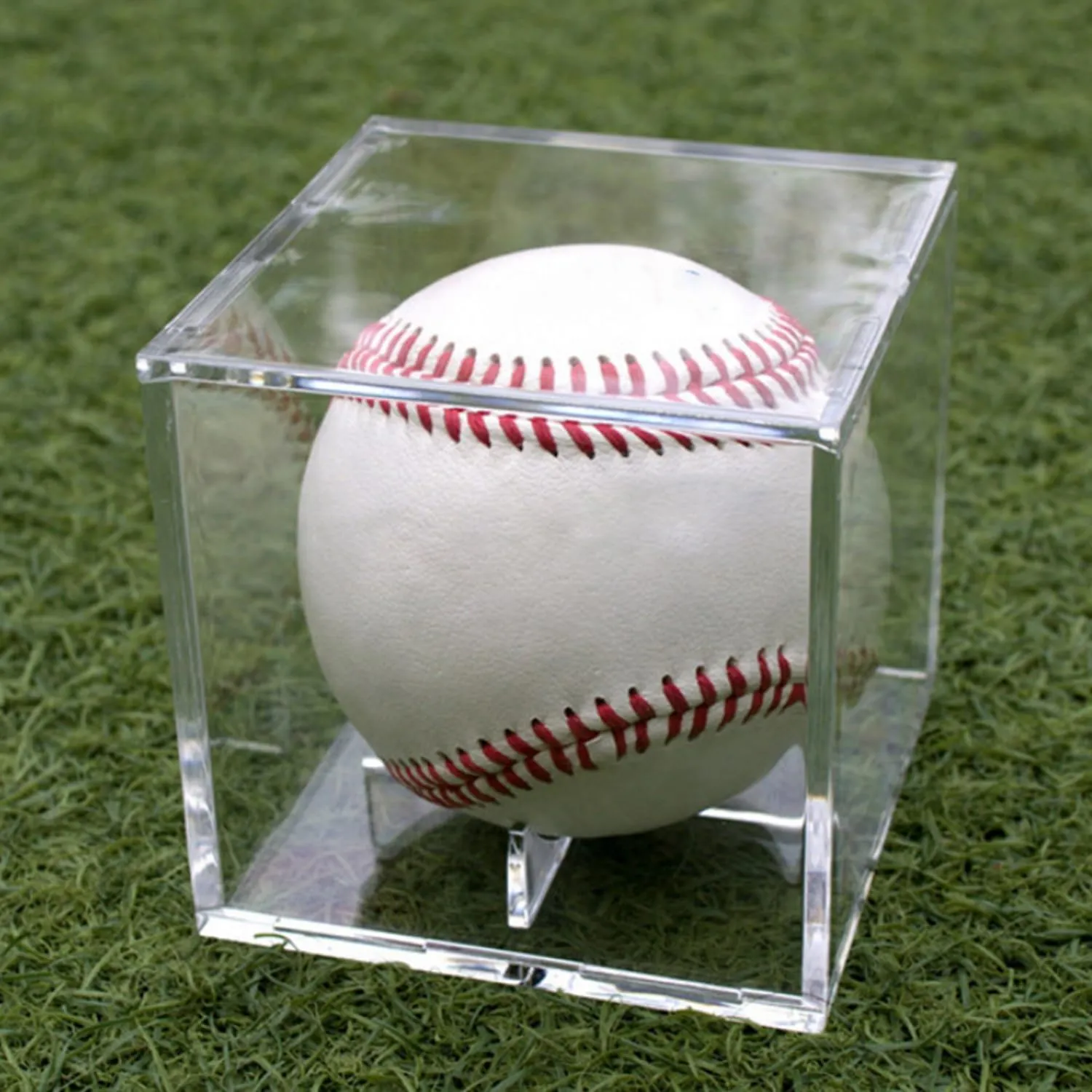 Acrylic Baseball Case for Display, UV Protected Baseball Display Cube, Autographed Baseball Clear Display Case, Baseball Display Case for Memorabilia Baseball (1 PC)